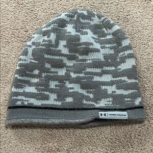 Under Armour Gray Camo Beanie
